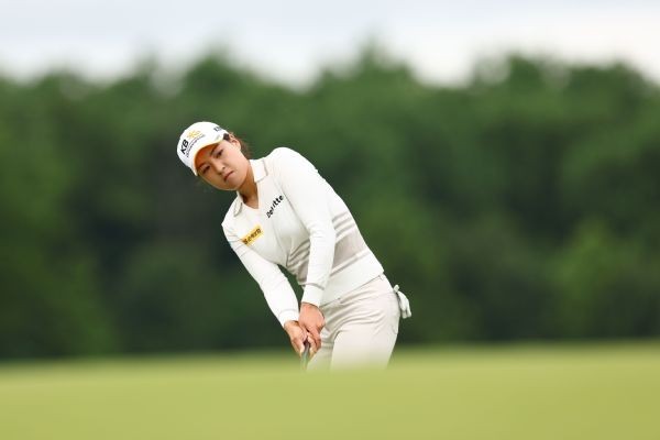 Chun commands Women's PGA early with 64