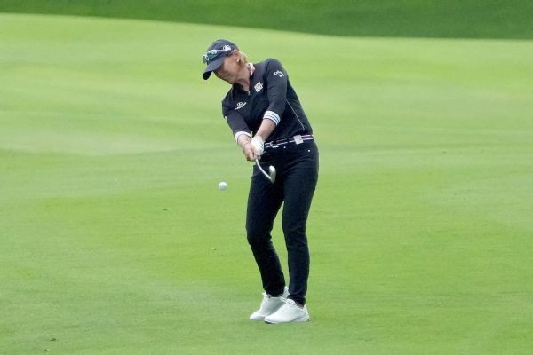 Sorenstam back on top of LPGA Tour leaderboard
