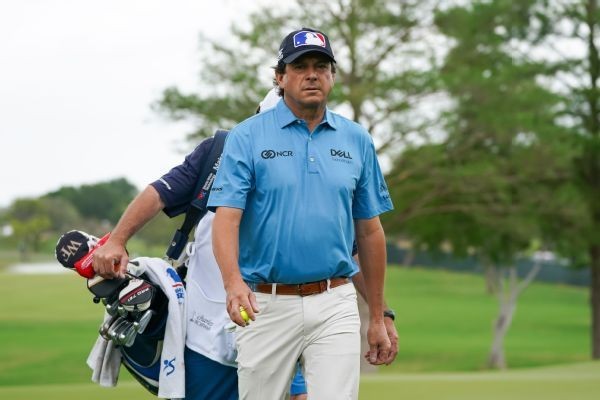 PGA's Andrade to receive Payne Stewart Award