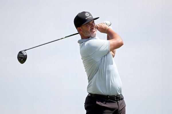 Piercy shoots 64, takes 3-shot lead in 3M Open