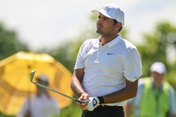 Lopez-Chacarra leads by 5 shots at LIV Thailand