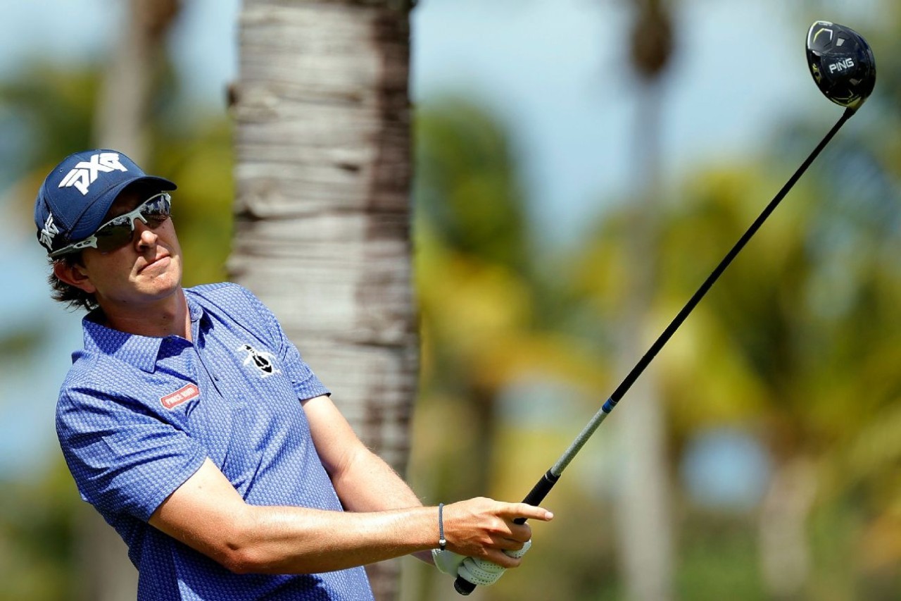 Rookie Echavarria leads Puerto Rico Open by 2