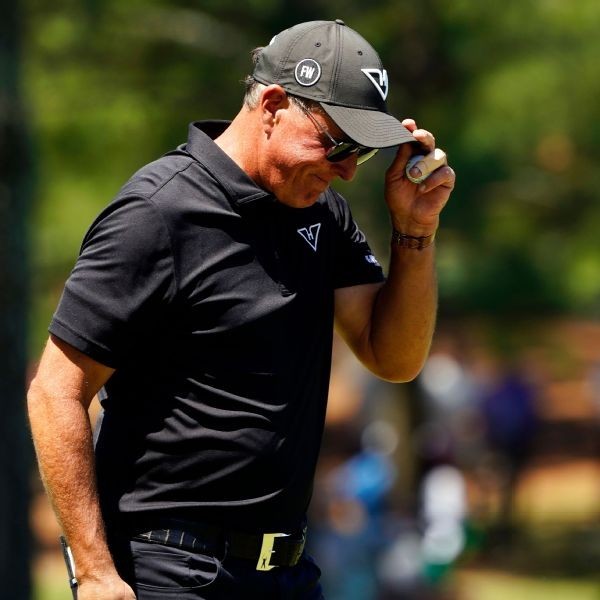Mickelson: Could see LIV move to 72-hole format