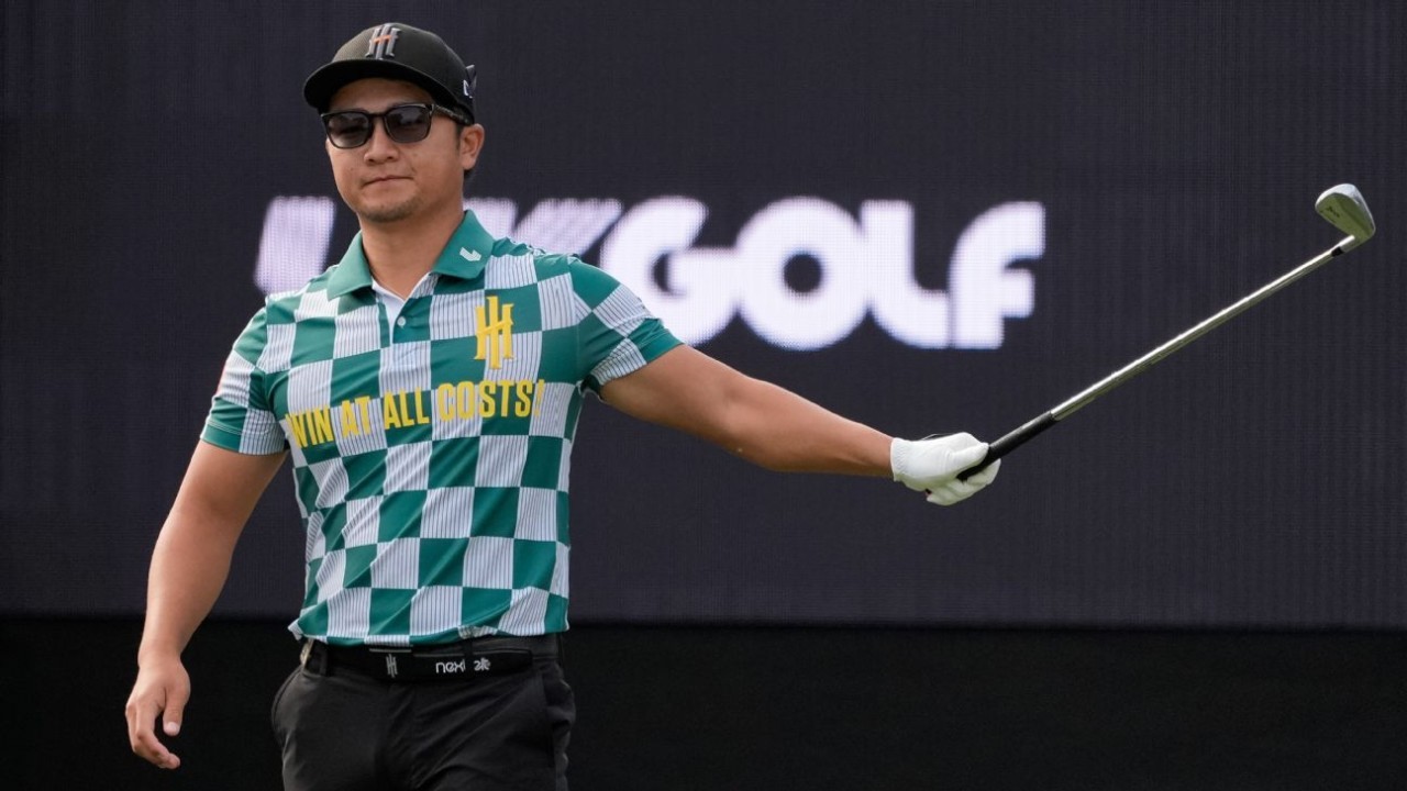 Kozuma runs out 7 birdies, eagle to hold LIV lead